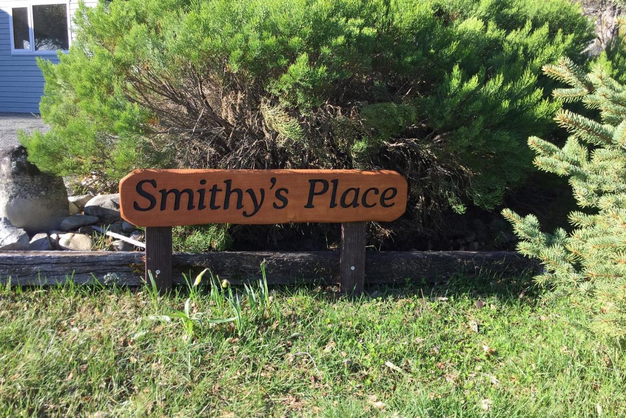 Smithy'S Villa Lake Tekapo Eksteriør bilde